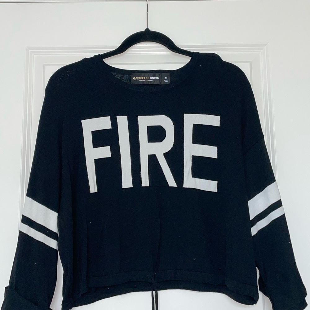 Cropped black sweater | Gabrielle Union Collection